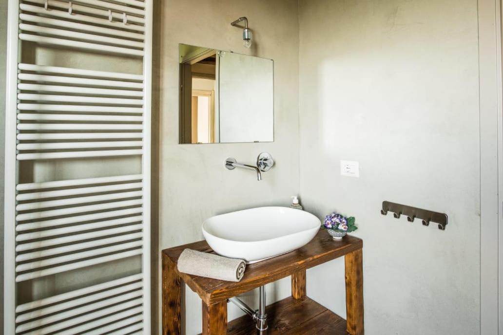 La Casa Di Roby-1 Appartamento La Morra Con Piscina Exteriér fotografie