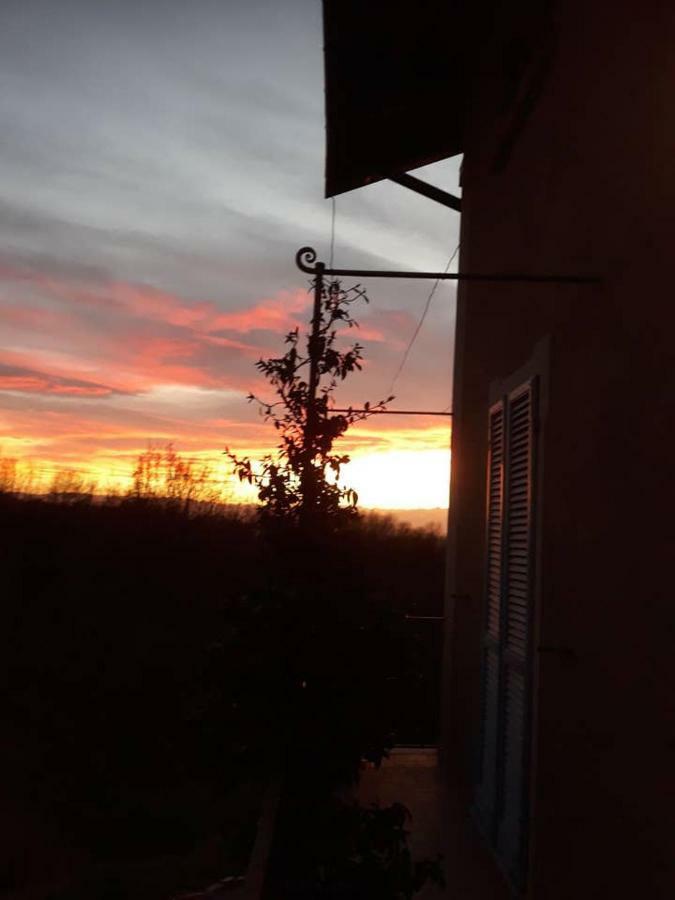La Casa Di Roby-1 Appartamento La Morra Con Piscina Exteriér fotografie